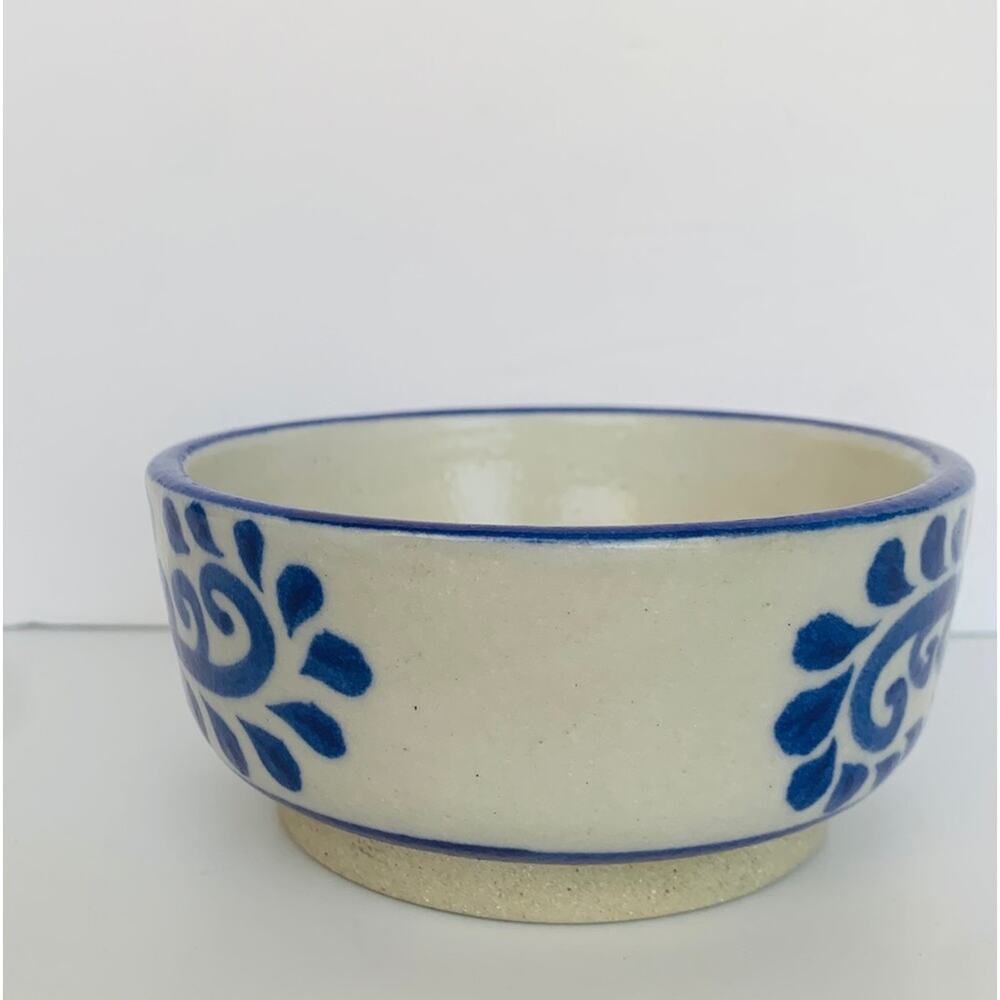 Vintage Mexican Stoneware Pottery Bowl - Picture 5 of 8